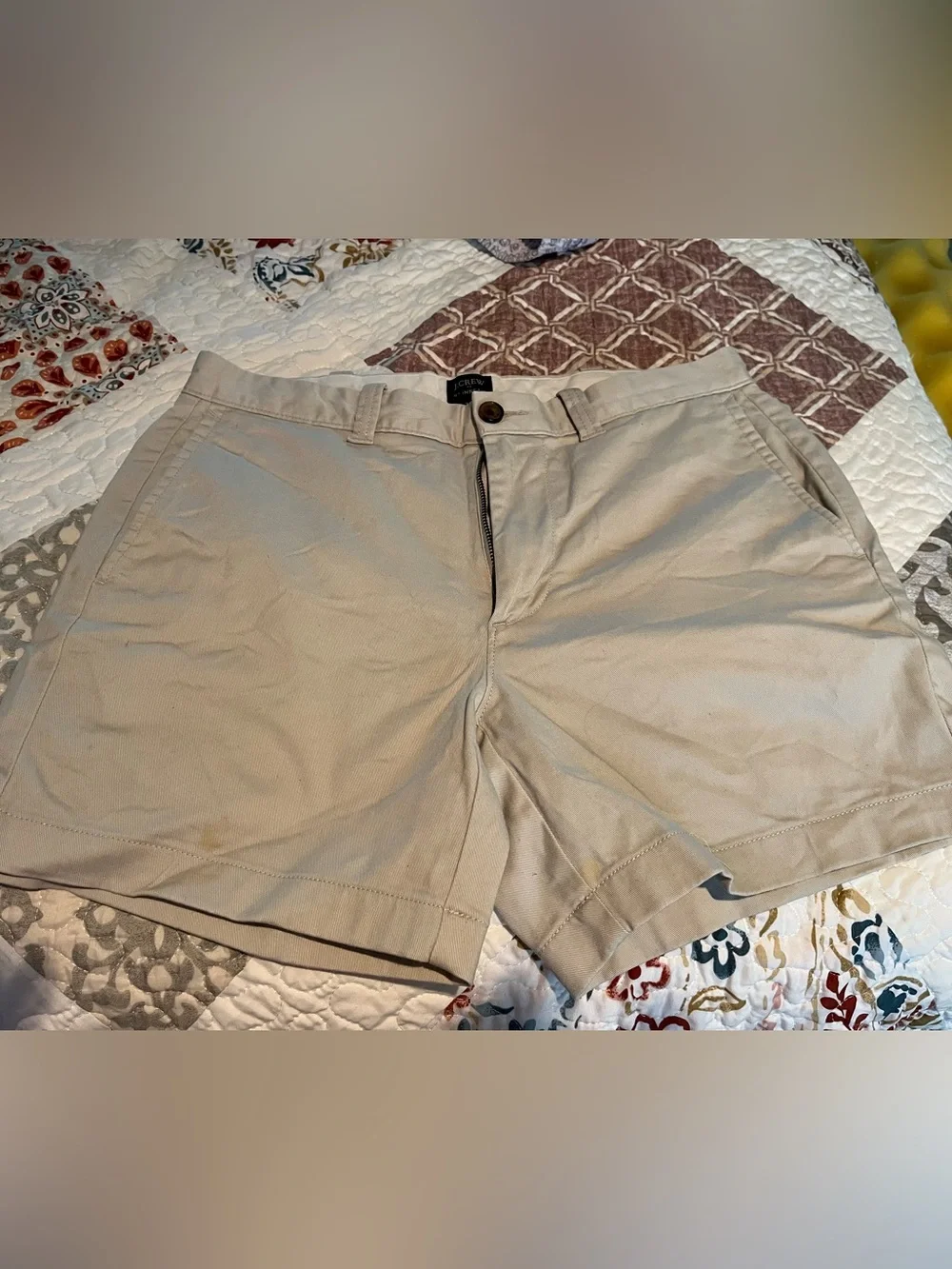 J. Crew Men’s Flat Front Chino Shorts in Khaki Beige